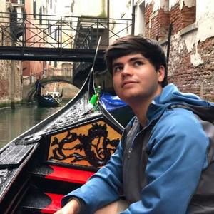 Meet your Posher, Cameron